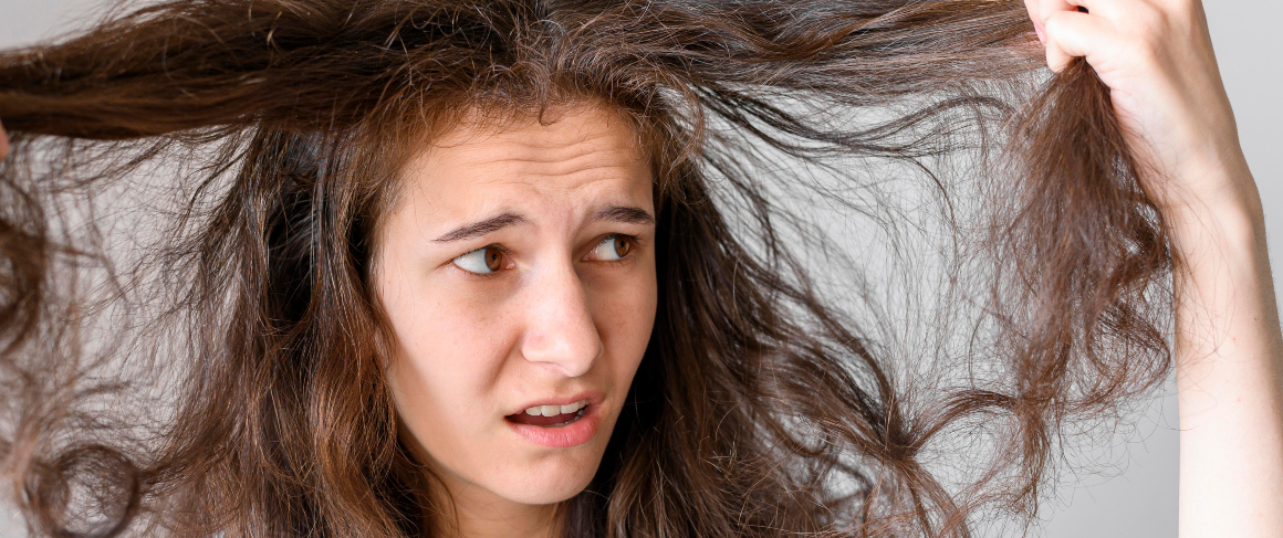 Hoe droog haar hydrateren: Tips om uw haar vandaag te hydrateren.